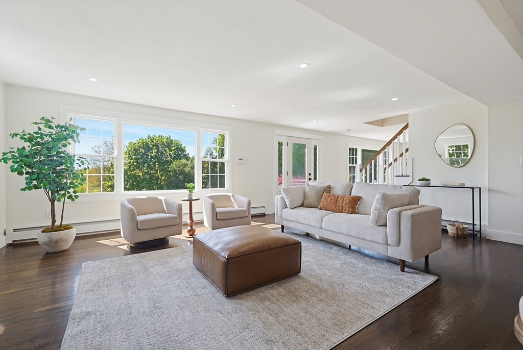 64 Hunting Ave, Shrewsbury, MA Photo #8
