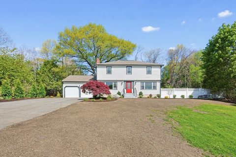 Photo of 64 Hunting Ave, Shrewsbury, MA 01545 (MLS # 73508345)