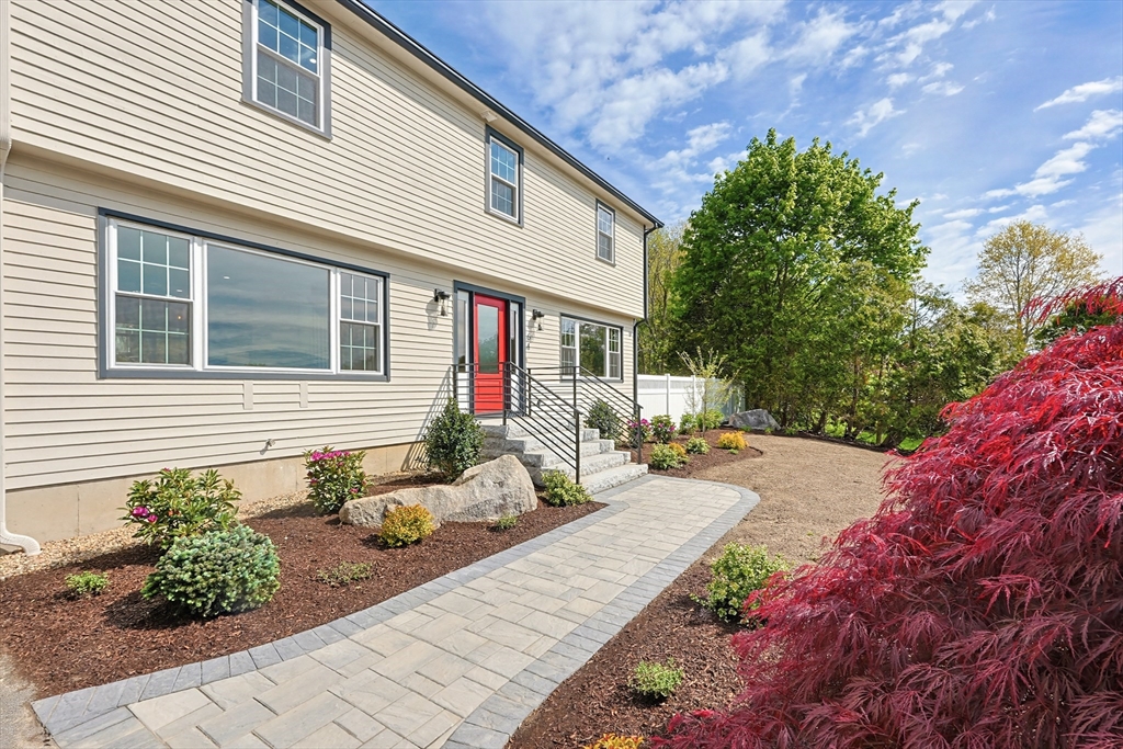 64 Hunting Ave, Shrewsbury, MA Photo #4