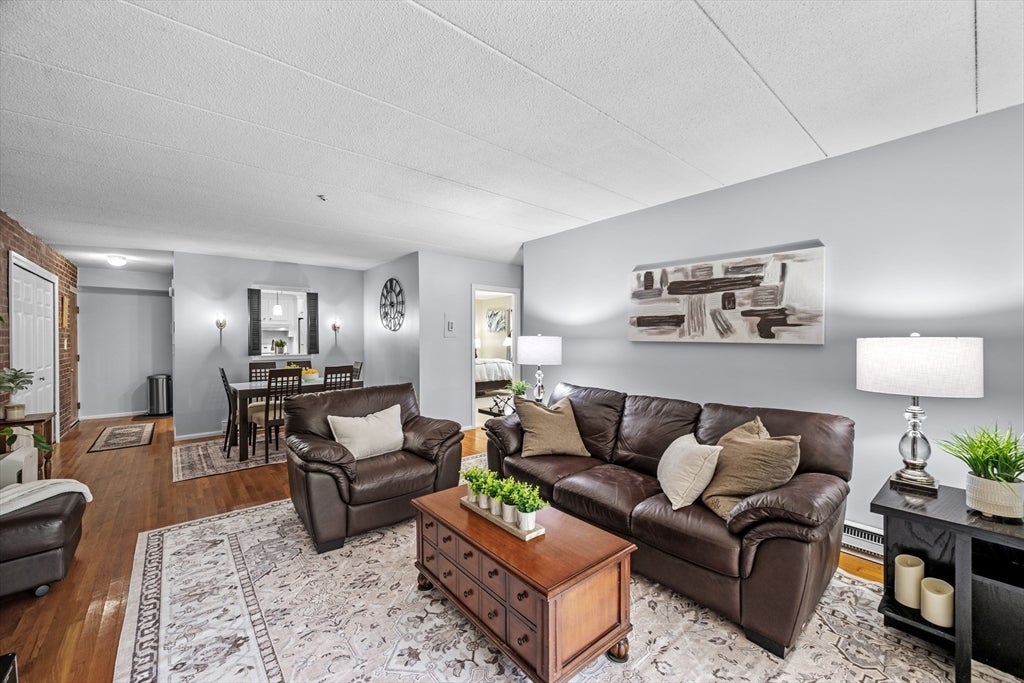 70 Webster St #111, Weymouth, MA, 70 Webster St #111, Weymouth, MA Photo #1