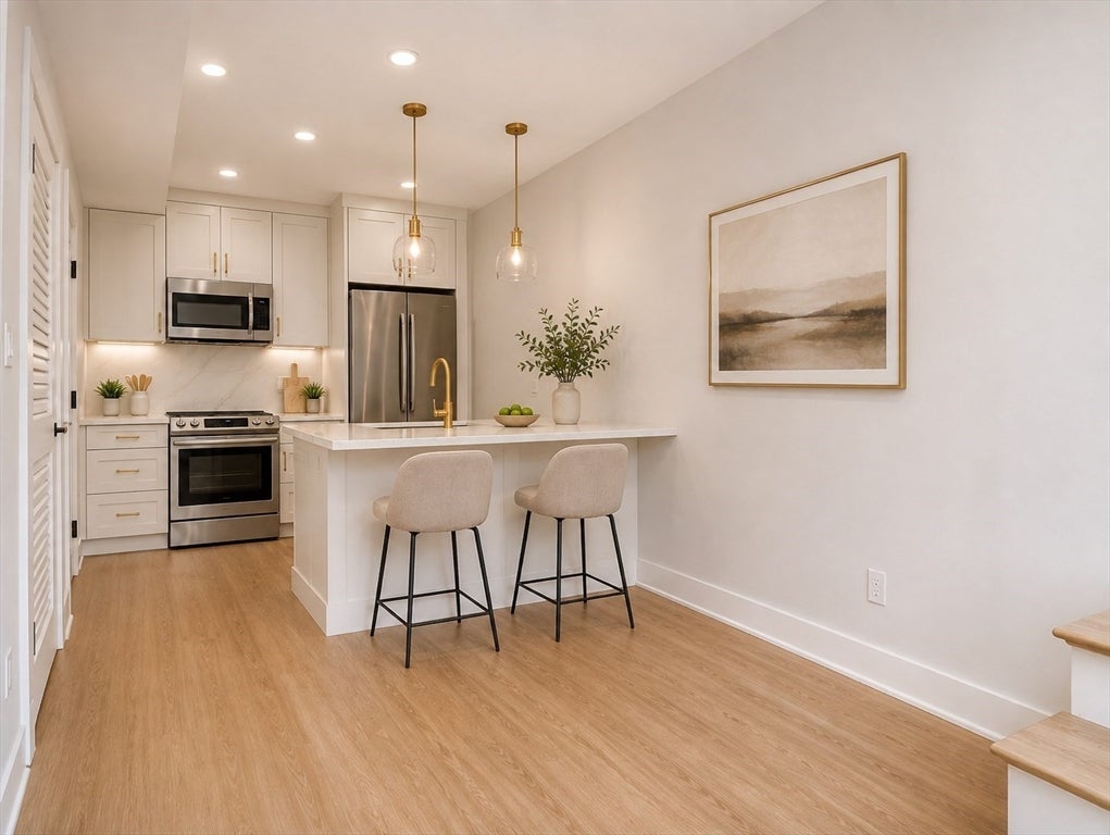 820 Hyde Park Ave #306, Boston, MA, 820 Hyde Park Ave #306, Boston, MA Photo #2