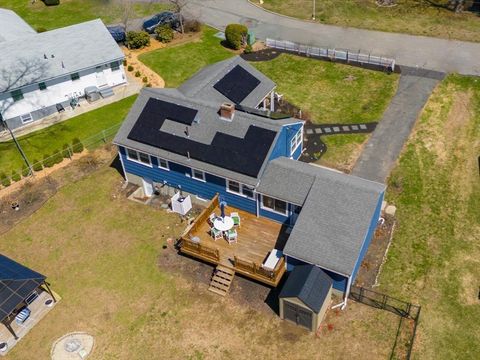 Photo of 81 Edgewater Drive, Framingham, MA 01702 (MLS # 73476245)