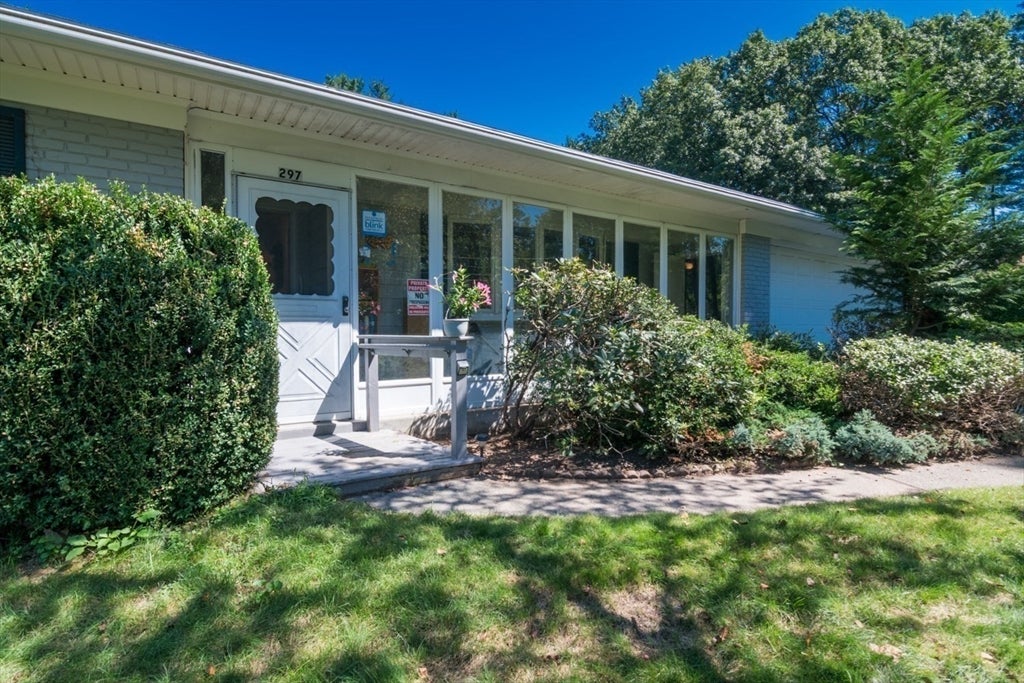 297 Falley Dr, Westfield, MA, 297 Falley Dr, Westfield, MA Photo #2