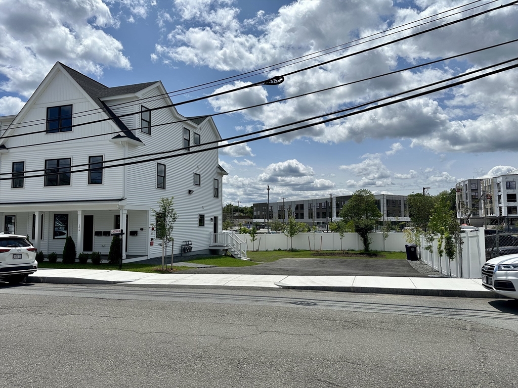 106 Broadway 2