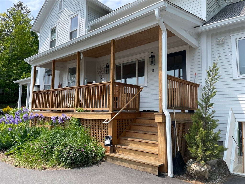 181 Main Street #B, Williamsburg, MA Photo #1