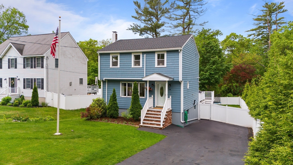 54 Forest St