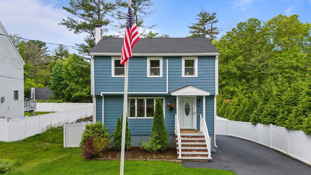 54 Forest St