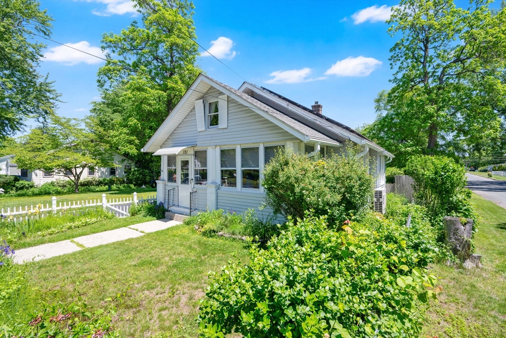121 Merrill Rd
