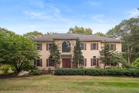 62 Walpole St Dover MA 02030