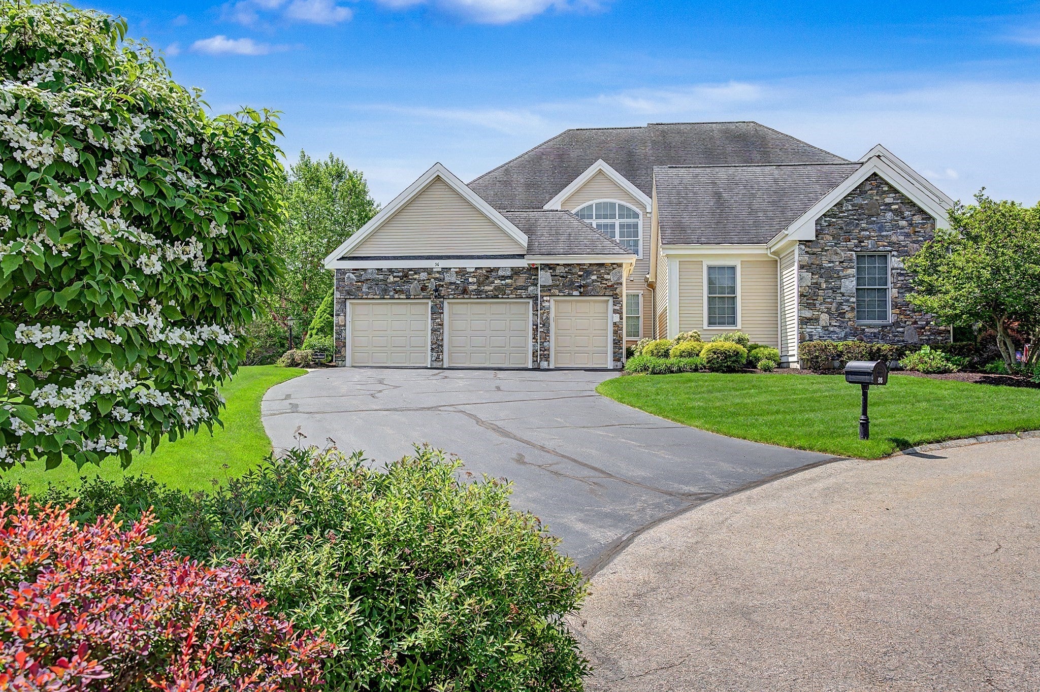 56 Clubhouse Way #56, Sutton, MA, 56 Clubhouse Way #56, Sutton, MA Photo #1