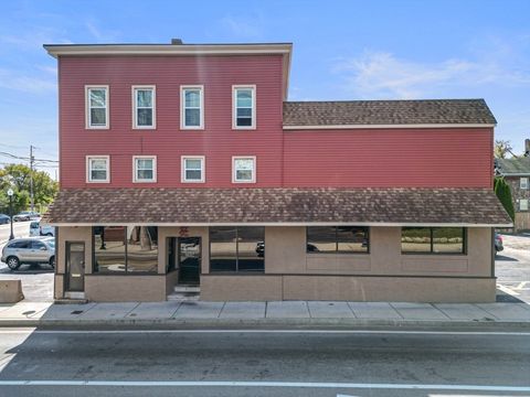 218 Coggeshall St 1-3 New Bedford MA 02745