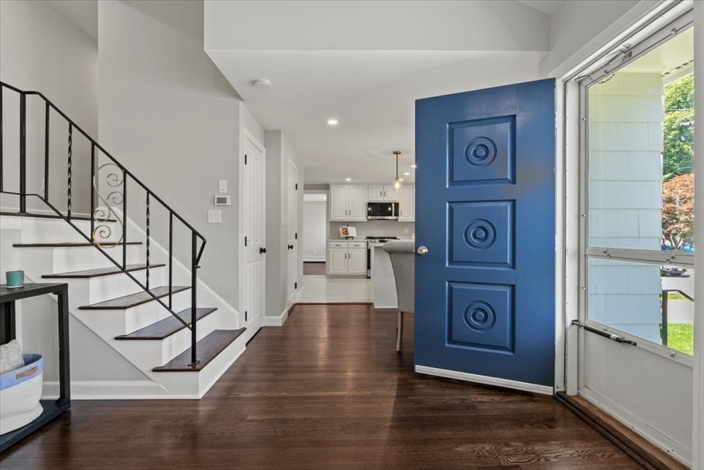42 Stevens Ave
