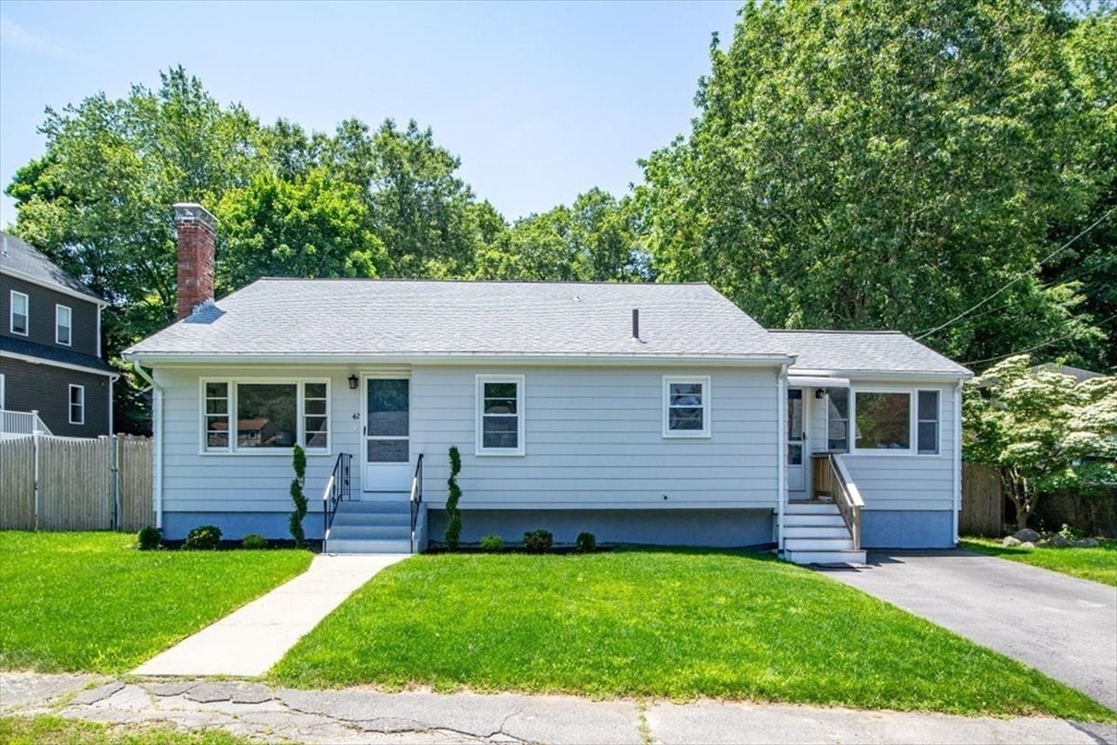 42 Stevens Ave