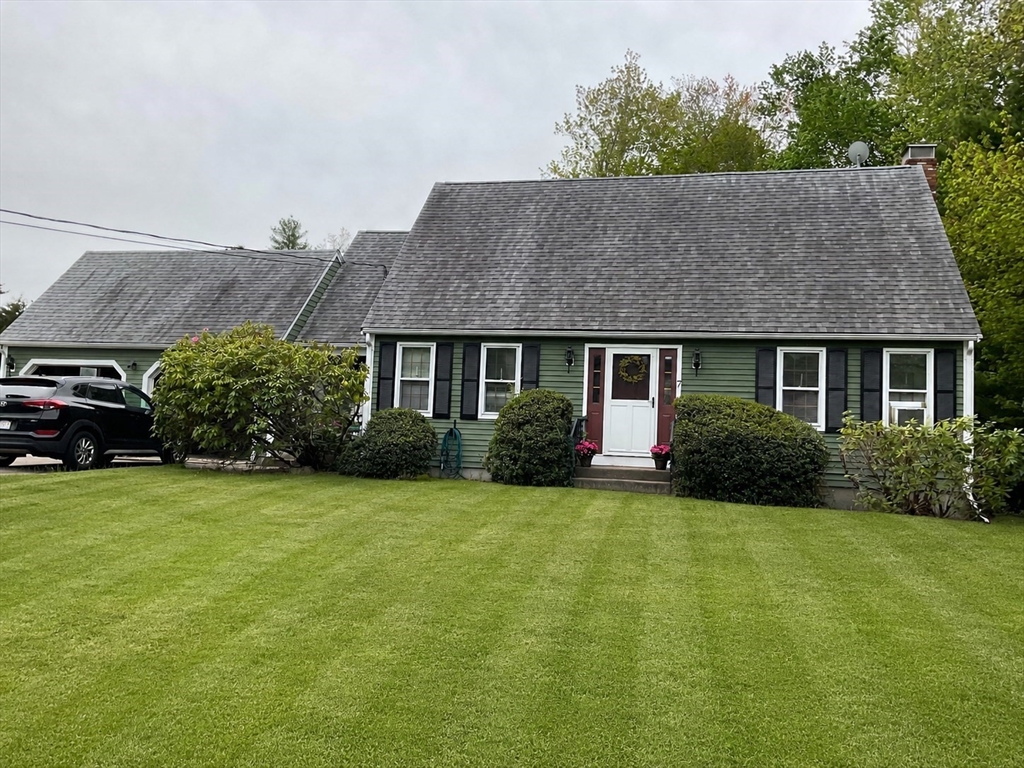 7 Bisbee Dr