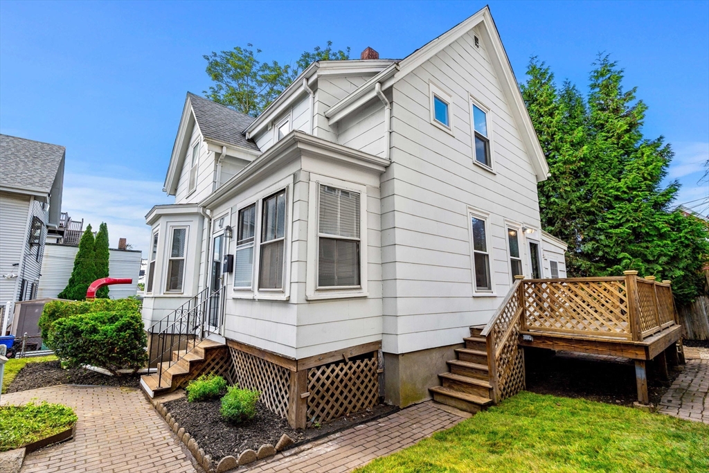 47 Elliott St