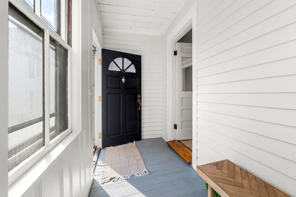 47 Elliott St