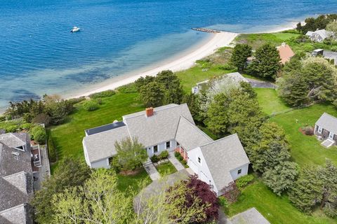 Single Family Residence in Falmouth MA 158 Westwood Rd.jpg