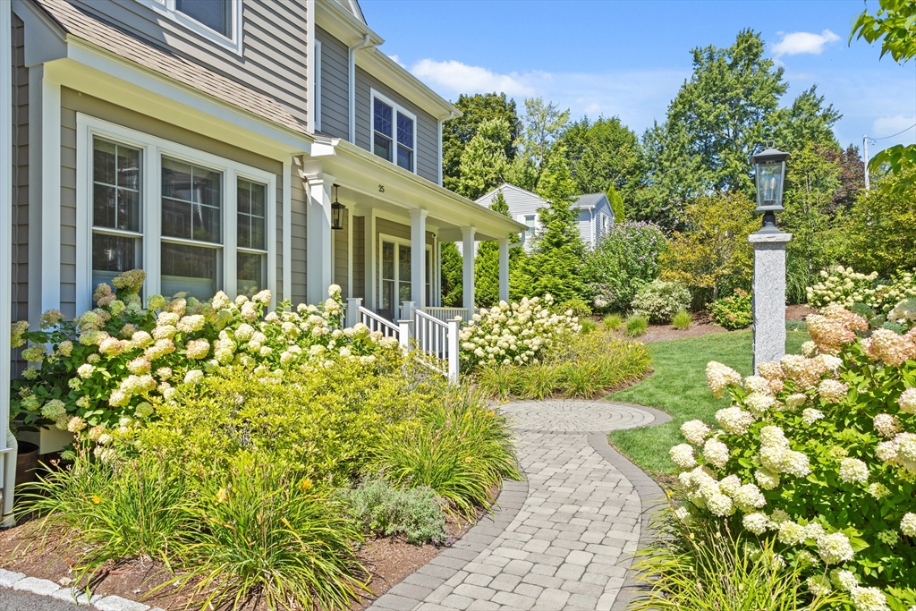 25 Flintlock Road