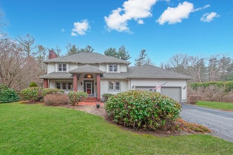 7 Laura Ln Mattapoisett MA 02739