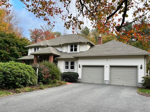 Photo of 7 Laura Ln, Mattapoisett, MA 02739 (MLS # 73354060)