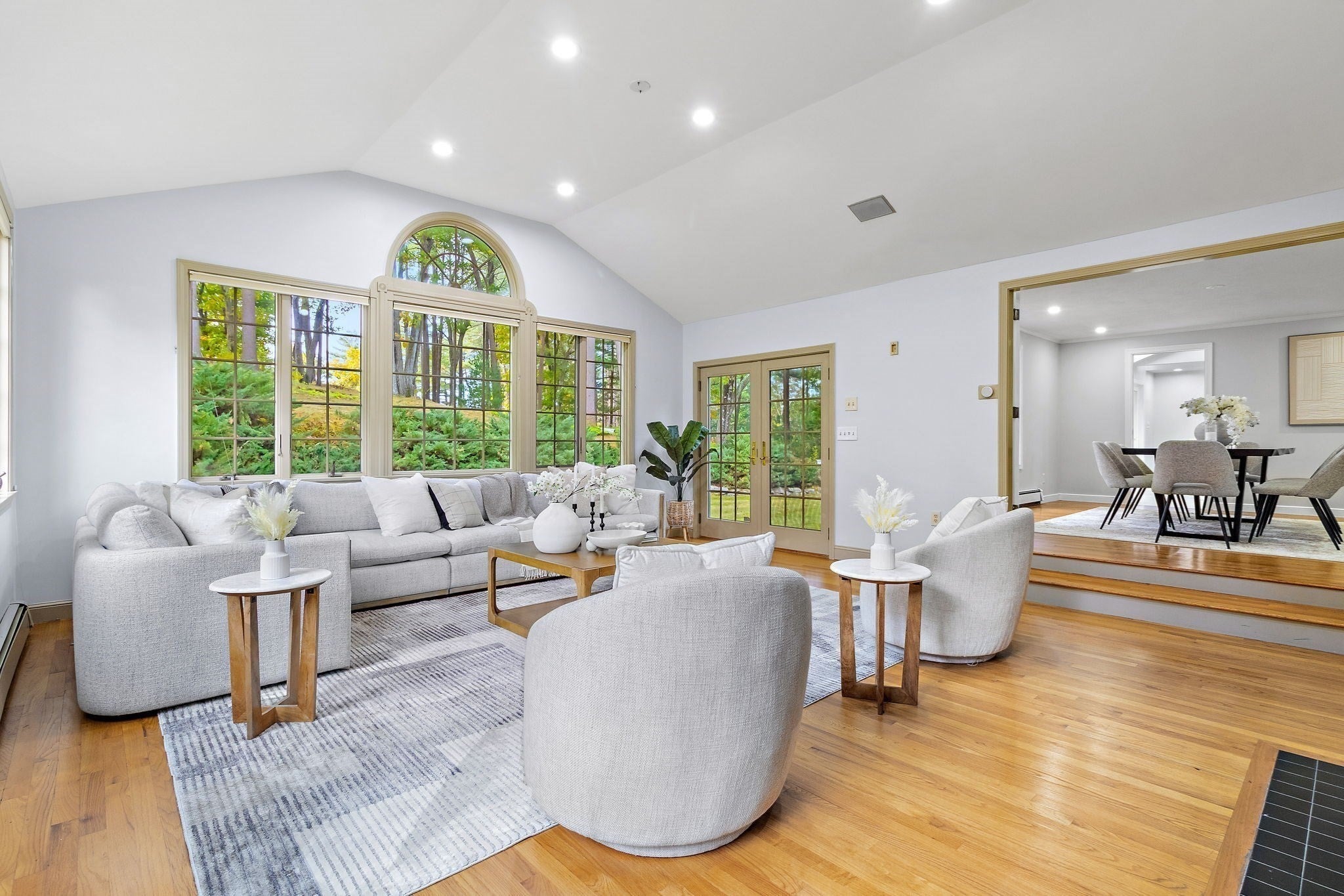 25 Forest Ridge Road