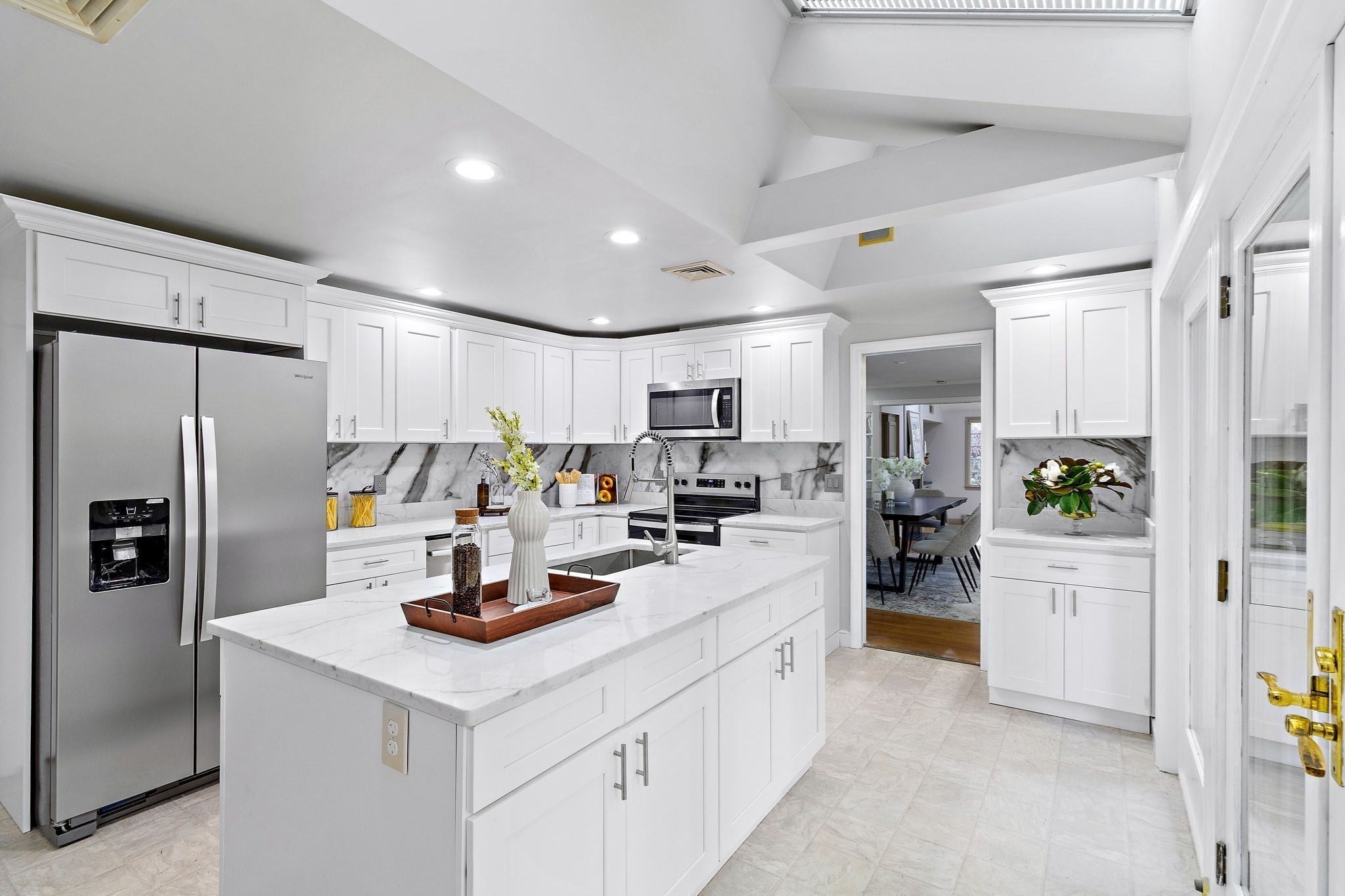 25 Forest Ridge Road, Weston, MA, 25 Forest Ridge Road, Weston, MA Photo #8
