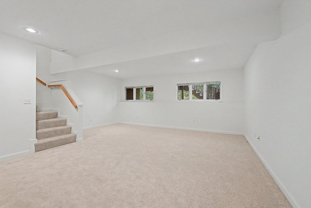 6 Lilac Ct #6, Hopkinton, MA, 6 Lilac Ct #6, Hopkinton, MA Photo #23