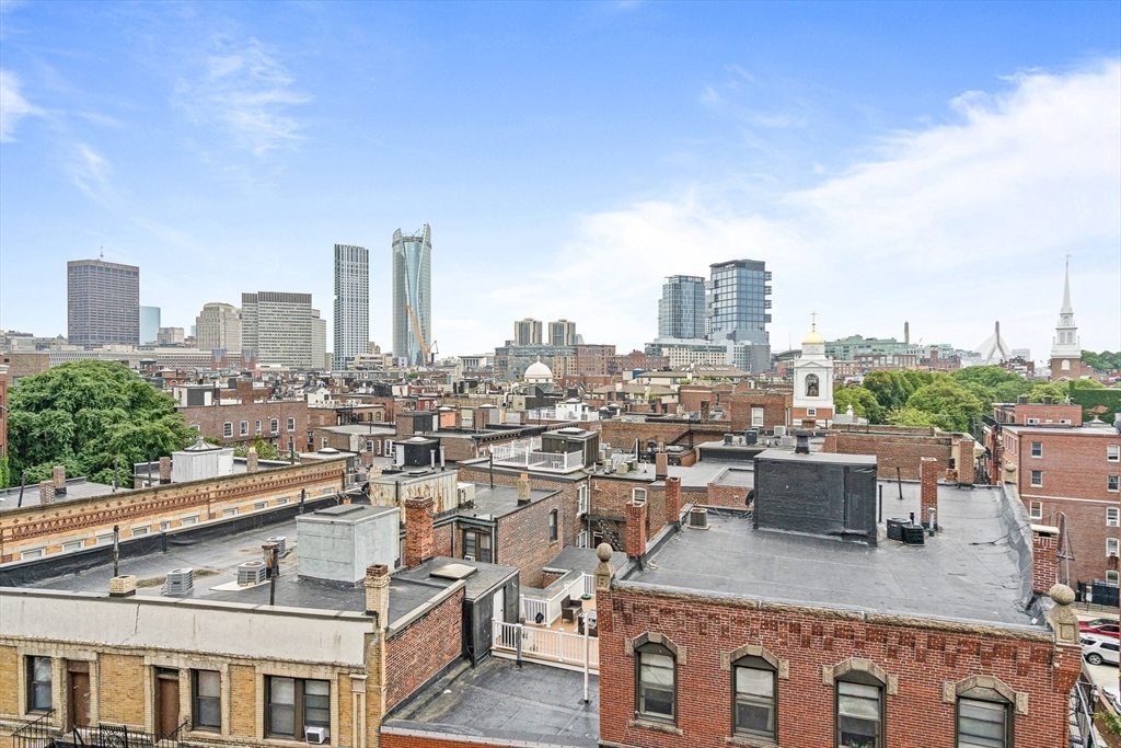 300 Commercial St 709