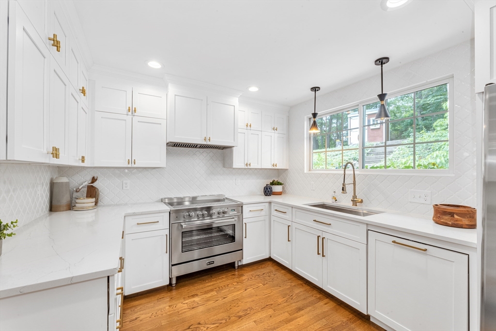 69 Hackensack Rd