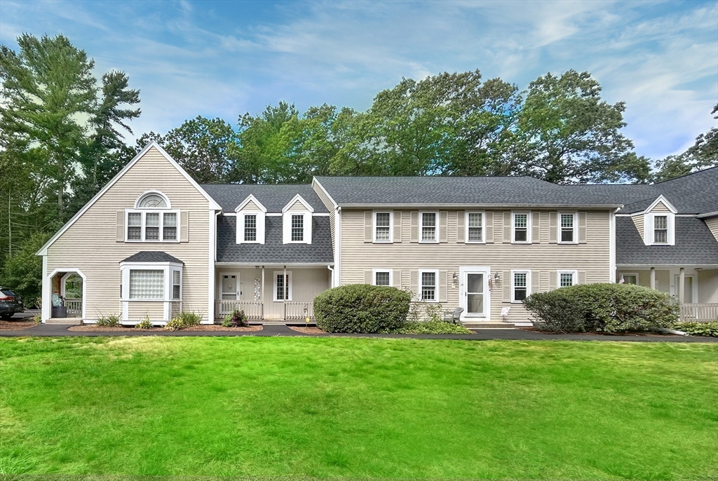 16 Colonial Drive 16
