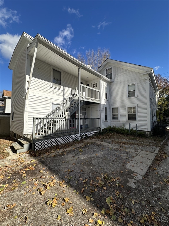 128 & 128 1/2 Elm St