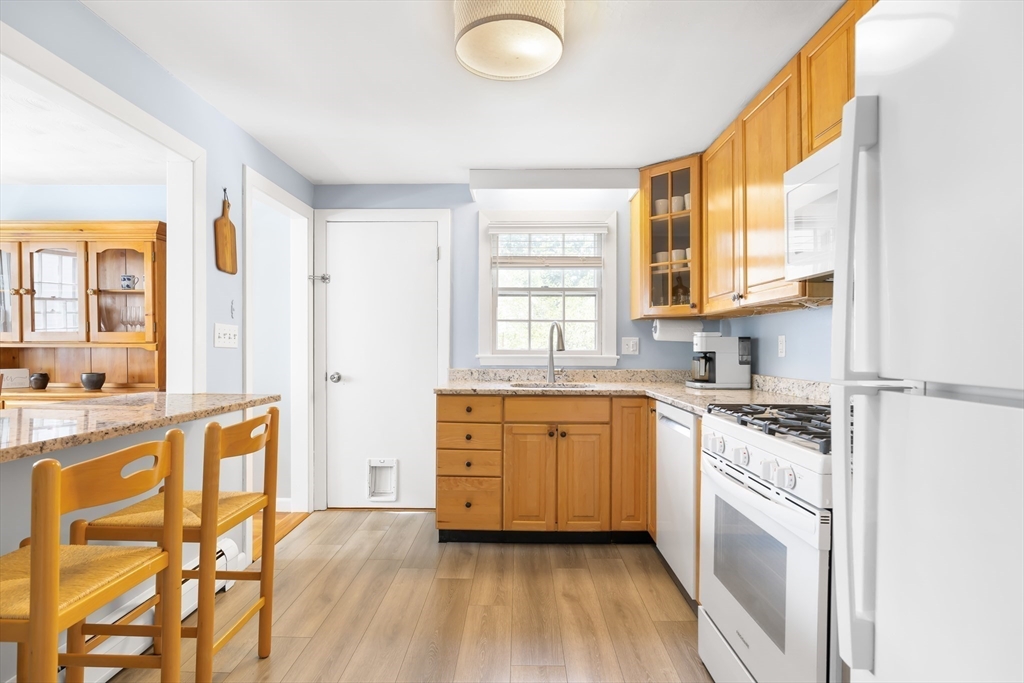 Boston, Massachusetts 02131, United States, 2 Bedrooms Bedrooms, ,1 BathroomBathrooms,Residential,Active,177588