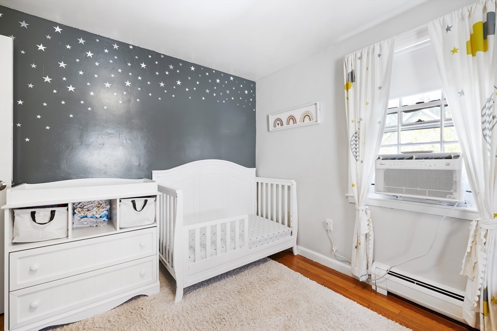 Boston, Massachusetts 02131, United States, 2 Bedrooms Bedrooms, ,1 BathroomBathrooms,Residential,Active,177588