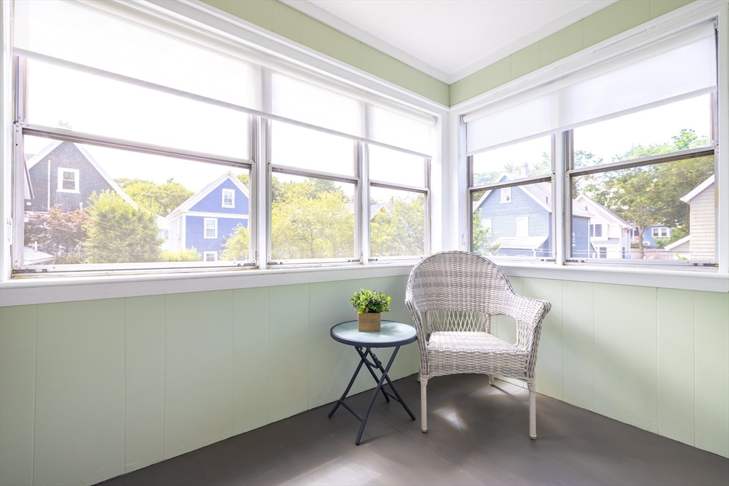 Boston, Massachusetts 02131, United States, 2 Bedrooms Bedrooms, ,1 BathroomBathrooms,Residential,Active,177588