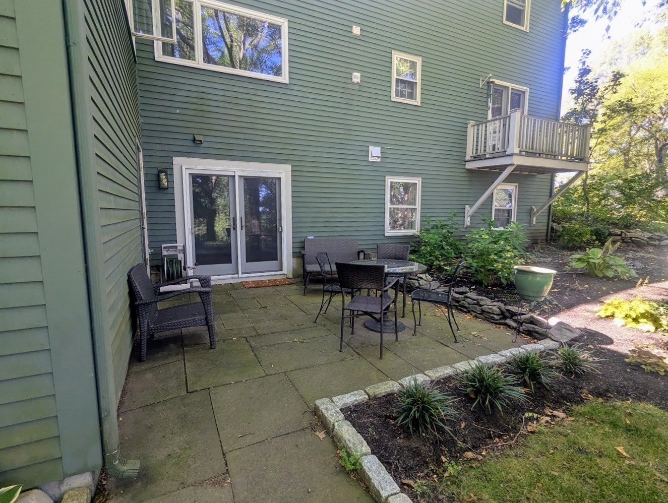 25 Oakhurst Avenue 2
