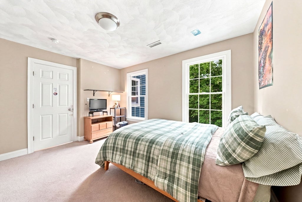 25 Essex St, Middleton, MA, 25 Essex St, Middleton, MA Photo #24