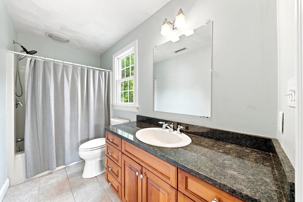 25 Essex St, Middleton, MA, 25 Essex St, Middleton, MA Photo #25