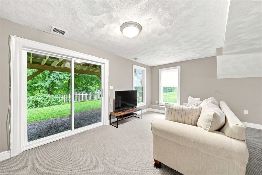 25 Essex St, Middleton, MA, 25 Essex St, Middleton, MA Photo #26