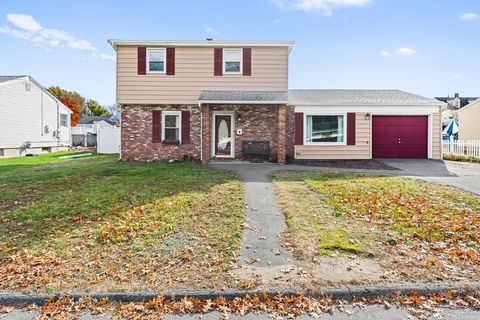 54 Amherst St Lawrence MA 01843