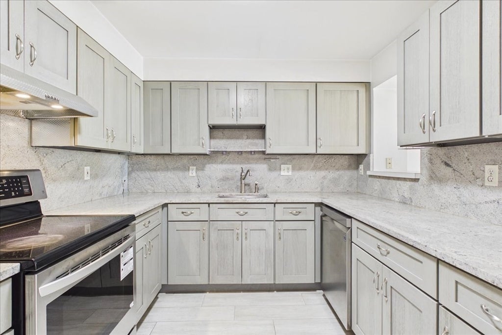 30 Chelsea Street #204, Everett, MA, 30 Chelsea Street #204, Everett, MA Photo #12
