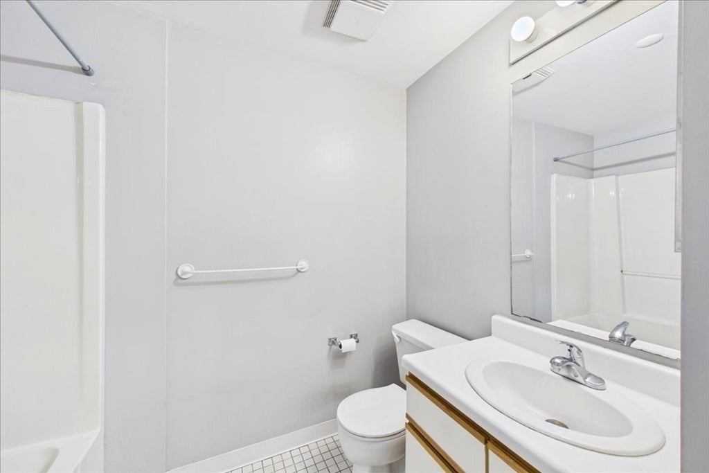 30 Chelsea Street #204, Everett, MA, 30 Chelsea Street #204, Everett, MA Photo #26