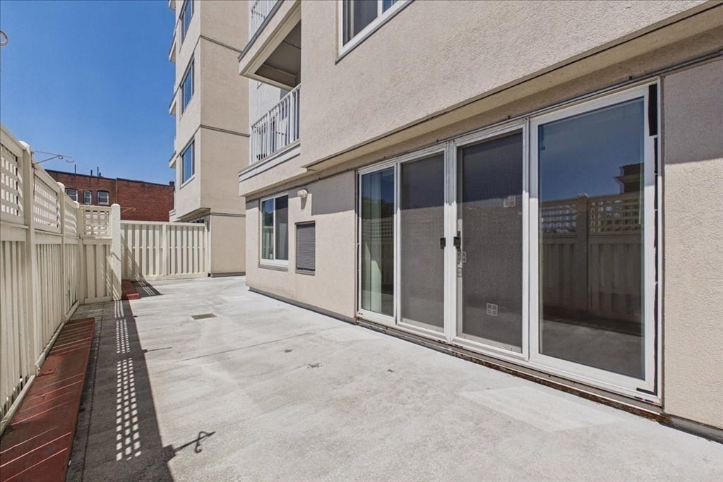 30 Chelsea Street 204