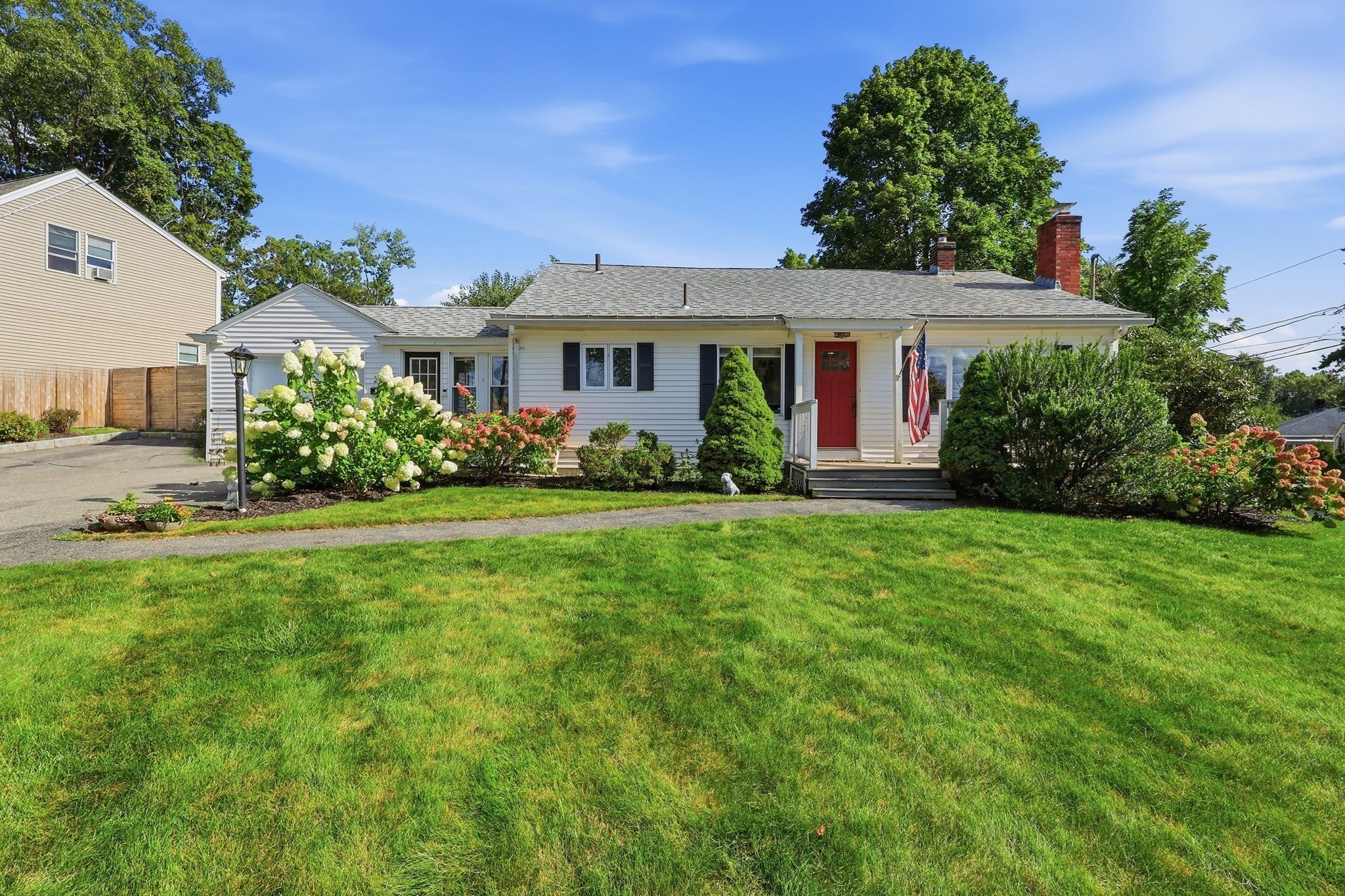 Click for 288 Greene Street, North Andover, MA slideshow