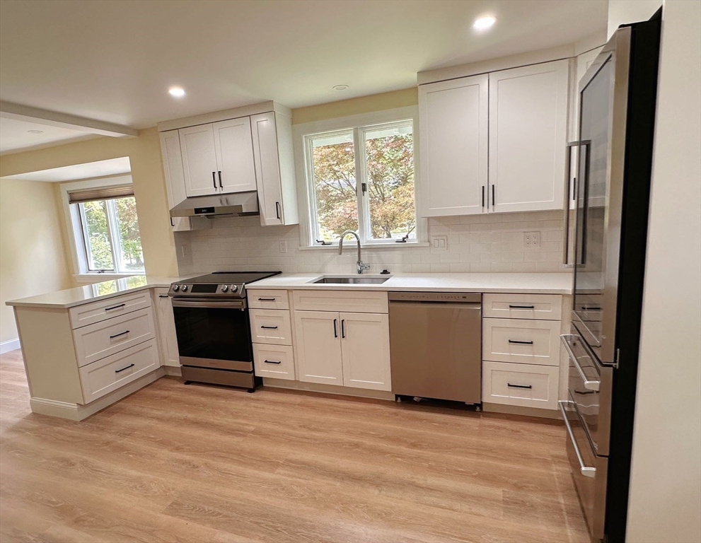 75 Woodchester Drive