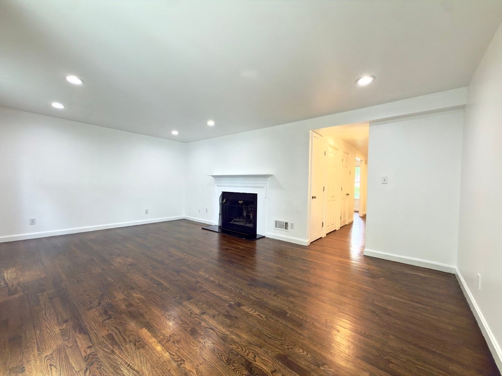16 Jericho Rd 16