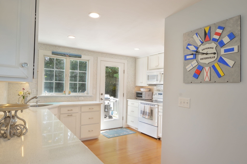 Barnstable, Massachusetts 02655, United States, 3 Bedrooms Bedrooms, ,3 BathroomsBathrooms,Residential,Active,153148