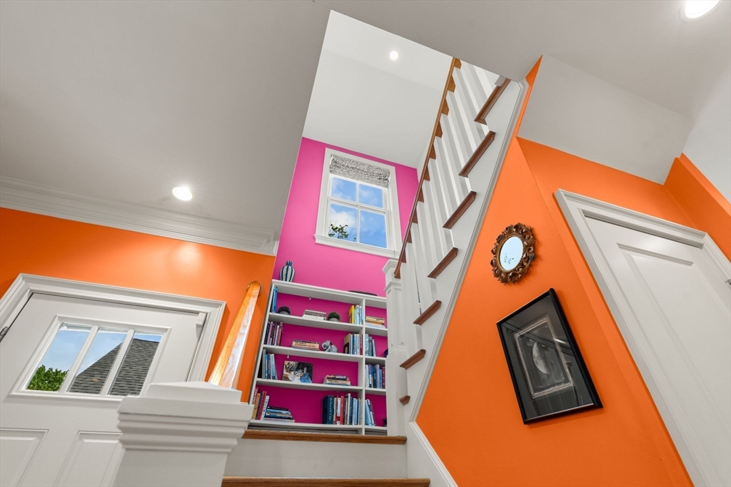 209 Chestnut Ave #2, Boston, MA Photo #16
