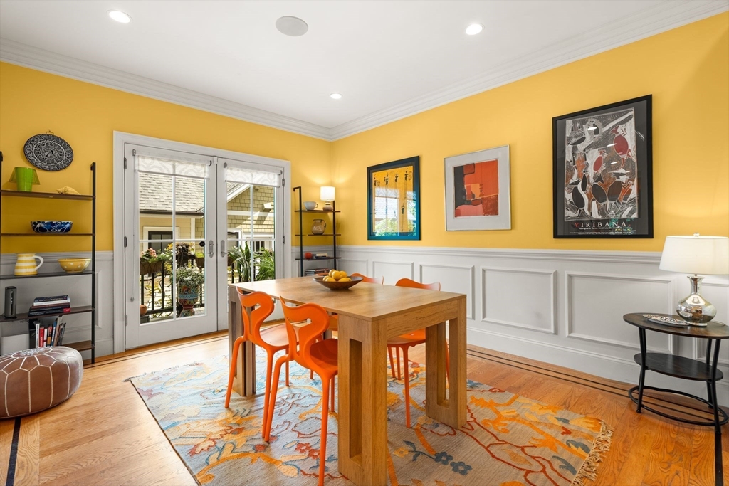 209 Chestnut Ave #2, Boston, MA Photo #12