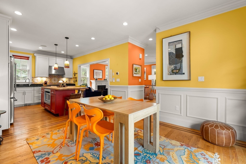 209 Chestnut Ave #2, Boston, MA Photo #11