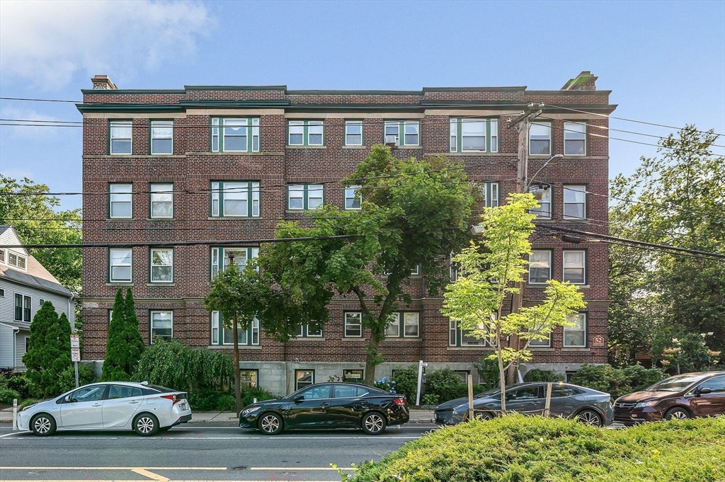 52 Garden St B2